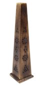 Porta-Incenso Madeira Tour Pirâmide Motifs 30cm