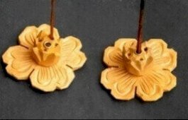 Porta-Incenso Madeira Flor 6cm